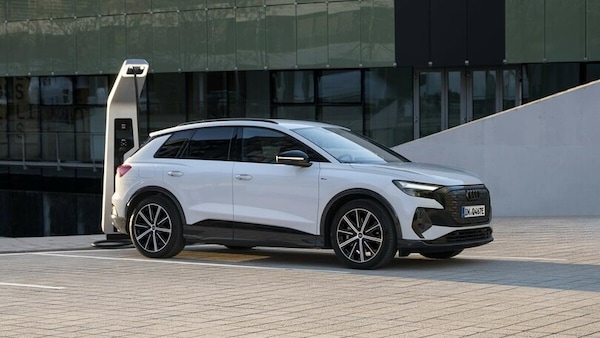 Audi Q4 40 e-tron: il prezzo è da entry level, autonomia e cavalli no