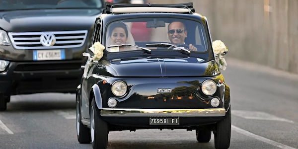 Sanremo 2025, Carlo Conti: tutte le auto del conduttore del Festival