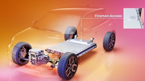 Auto elettriche in fiamme, Renault Fireman Access aiuta lo spegnimento