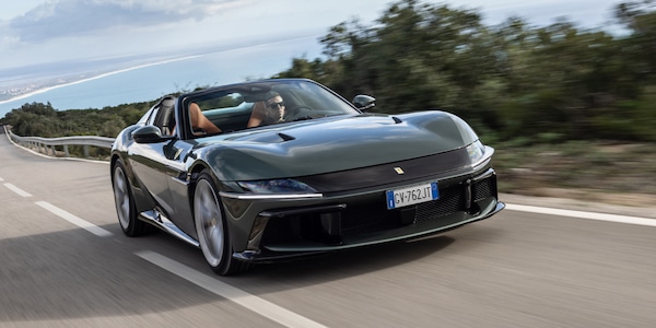 Ferrari 12Cilindri Spider, 830 cv a cielo aperto