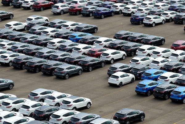 Immatricolazioni auto, a febbraio -6,3%