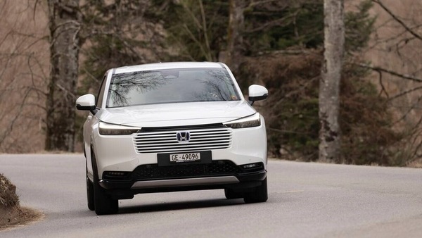 Nuova Honda HR-V e:HEV