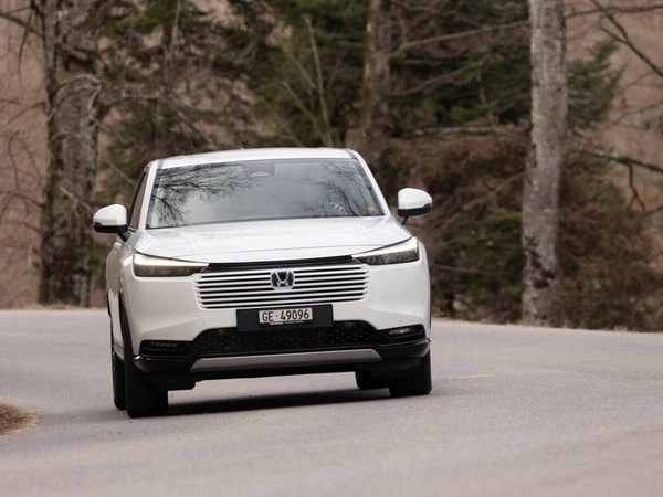 Nuova Honda HR-V e:HEV