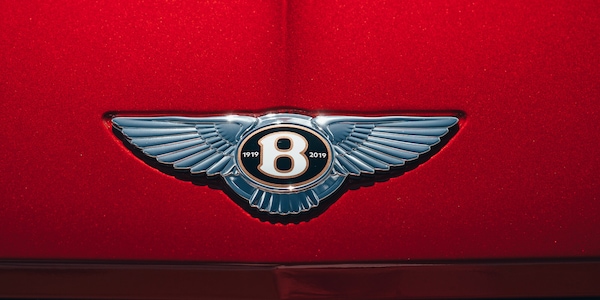 Bentley, altro rinvio,al 2027 per la prima elettrica