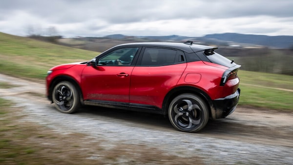 Alfa Romeo Junior Q4, Il Biscione per tutti i terreni