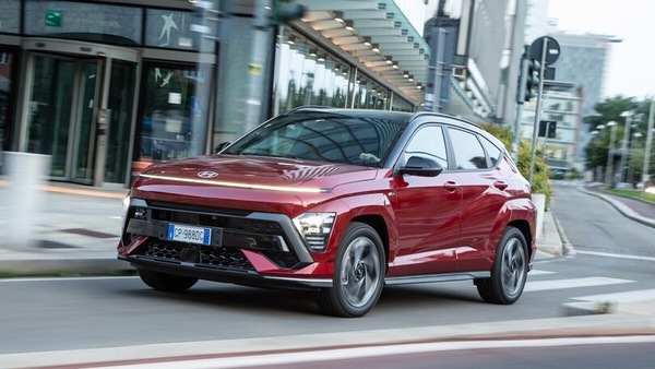 Hyundai Kona 2025, novità tra gli allestimenti: largo a Business