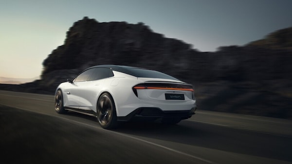 Lotus Emeya ed Eletre 2026