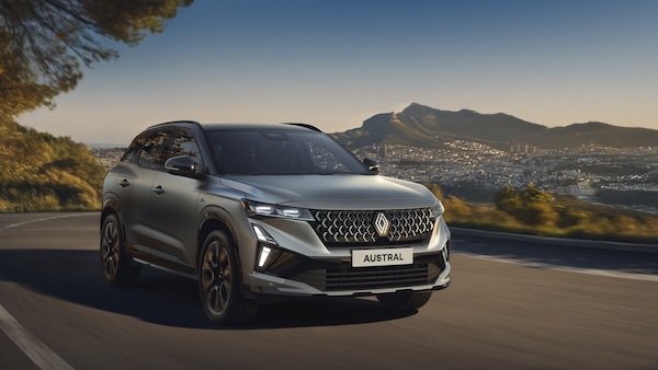 Renault Austral 2025, quante novità con il restyling