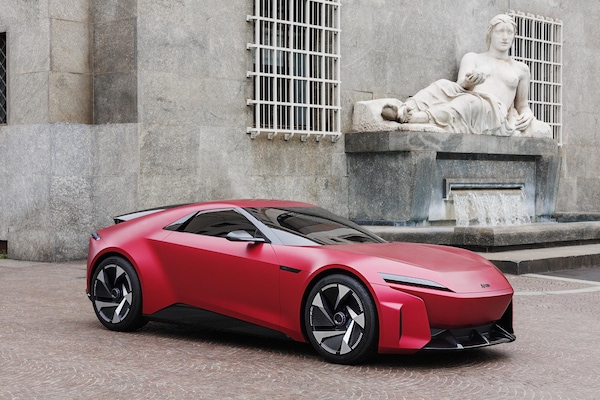 Rapida, la supercar da sogno disegnata da Ied e Italdesign