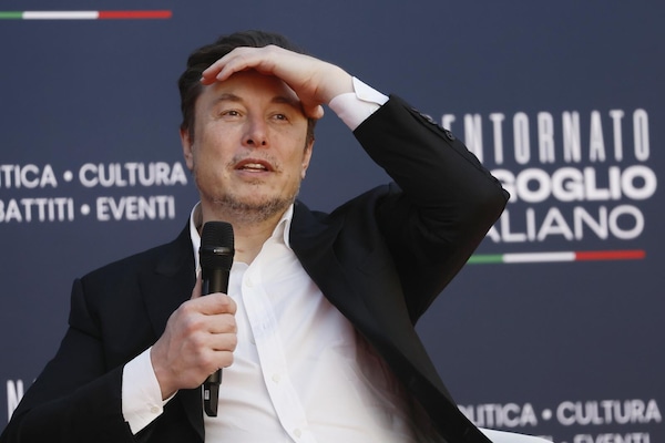 Dazi auto, Musk ha provato a far desistere Trump