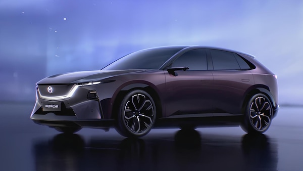 Mazda EZ-60, che suv dinamico! Da Shanghai guardando all'Europa