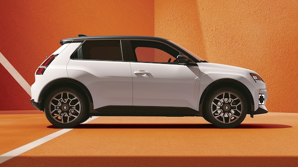 Le foto della Renault 5 E-Tech Eletric Roland Garros