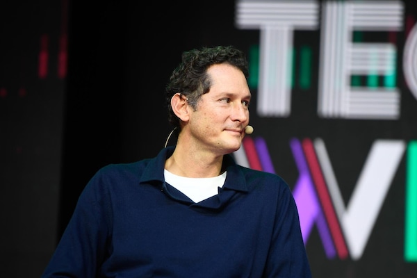 Come sarà la barca a vela Ferrari? Elkann: "Opportunità di innovazione"