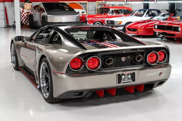 Le foto della Falcon F7, rarissima supercar americana V8