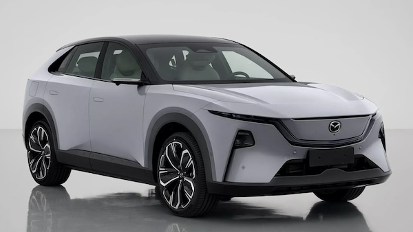 Mazda EZ-60 si prepara per Shanghai, eccola elettrica e con range extender