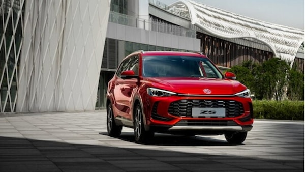 MG, la gamma si allarga con i nuovi motori a benzina