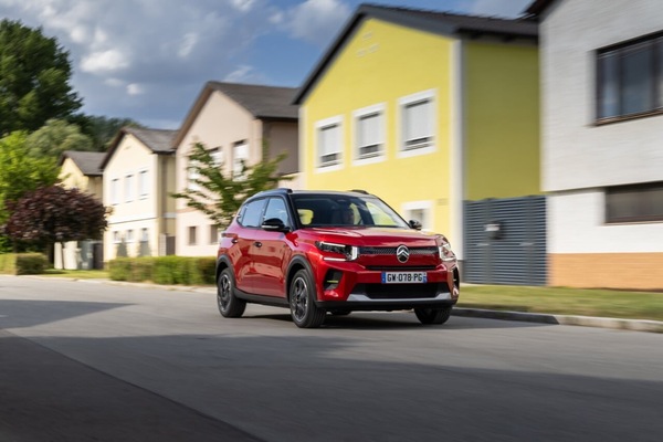 Citroen ë-C3, arriva la "base", elettrica da meno di 20.000 euro