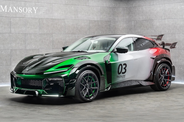 Ferrari Purosangue Pugnator Tricolore by Mansory