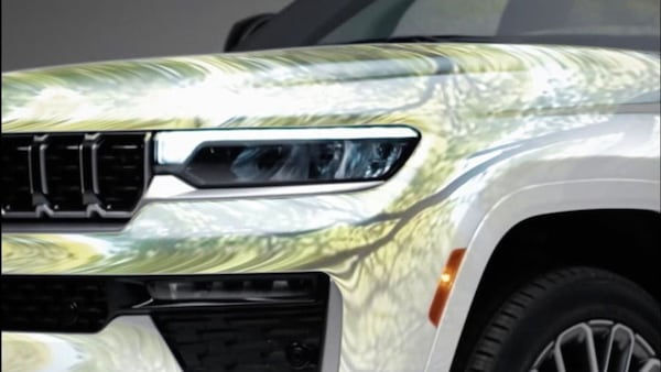 Jeep Grand Cherokee 2026, le prime foto del restyling