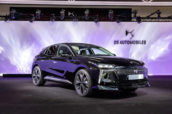 DS N°4, anteprima della hatchback premium francese 