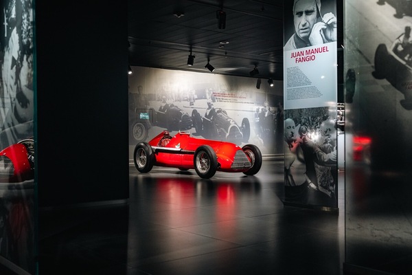 FuoriConcorso, Velocissimo, arte automobilistica sul Lago di Como