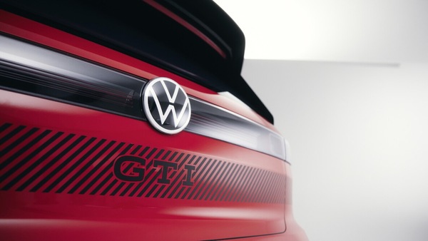 Volkswagen Golf GTI elettrica promette una sportività mostruosa