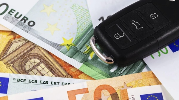 Bollo auto: cambia tutto, la nuova riforma fiscale rivoluziona il pagamento