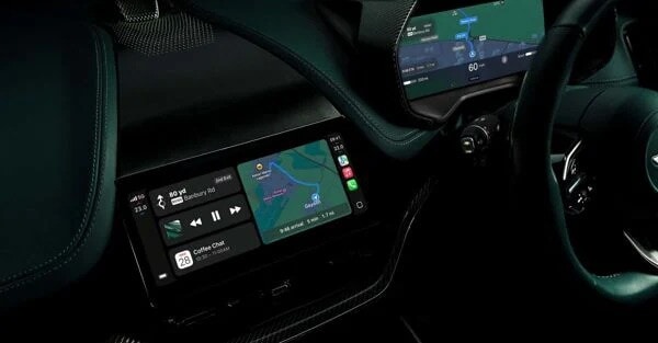 Apple CarPlay Ultra: la rivoluzione dell’infotainment parte con Aston Martin