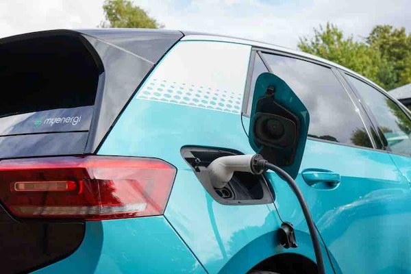 Batterie auto elettriche rigenerate: la rivoluzione arriva da un nuovo materiale