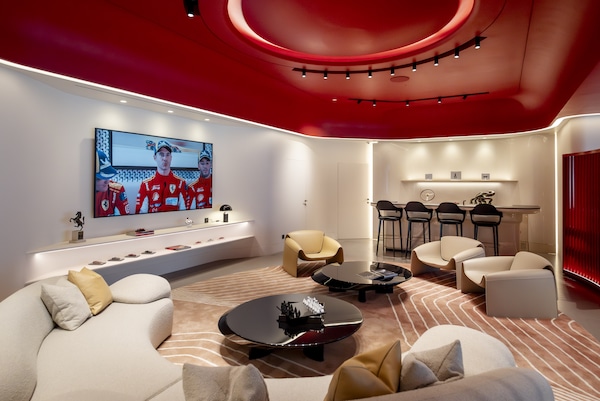 Il nuovo showroom Ferrari Samocar di Roma