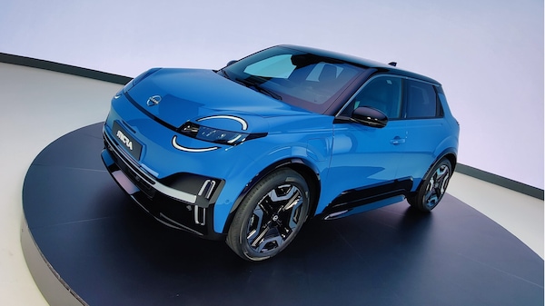 Nissan Micra, la piccola diventa green e tecnologica