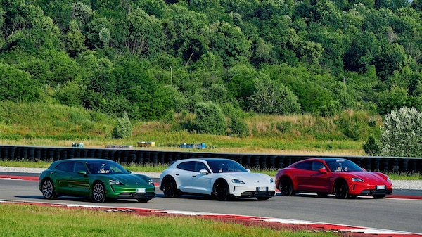 Porsche elettriche, nasce il Registro Italiano E-Motion