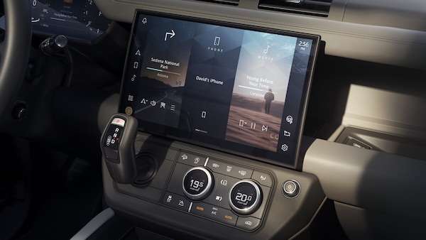 Land Rover Defender restyling 2026