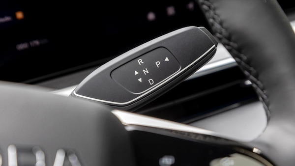 Omoda 9, le foto in azione