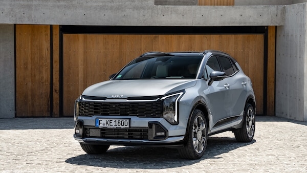 Kia Sportage restyling 2025, arriva l'"europea": a fine estate debutta mild e full hybrid