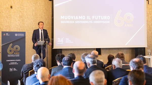 Mobilità a noleggio in Italia: crescita sostenuta tra sfide normative e transizione green