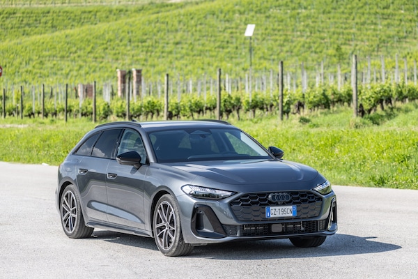 Audi A5 e-hybrid, prova della familiare alla spina