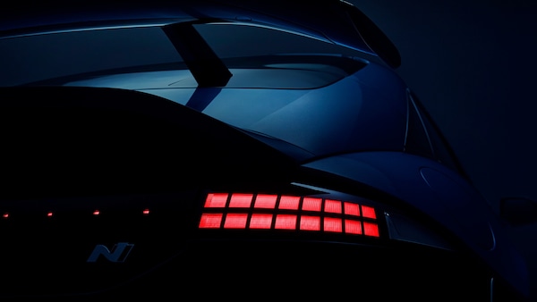 Hyundai Ioniq 6 N, berlina sportiva elettrica per divertire alla guida