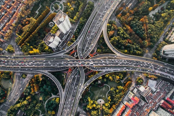 Viaggi in autostrada, tra code e pedaggi anche bonus e cashback