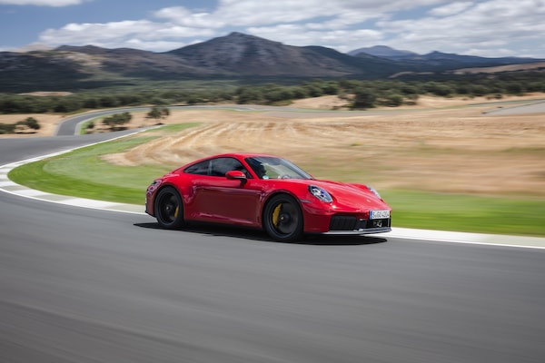 Porsche 911 Carrera 4 GTS, hotlap al balocco