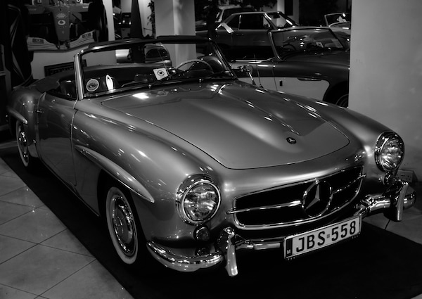 Heritage in evoluzione: Mercedes-Benz inaugura i primi Classic Partner italiani a Brescia e Perugia