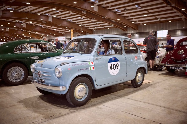 Fiat 600 celebra i suoi 70 anni alla 1000 Miglia