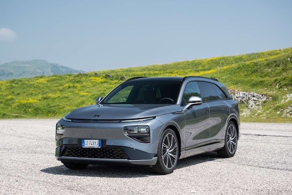 Xpeng G9 è sbarcato in Italia: SUV elettrico da 800 V, ricarica in 20 minuti