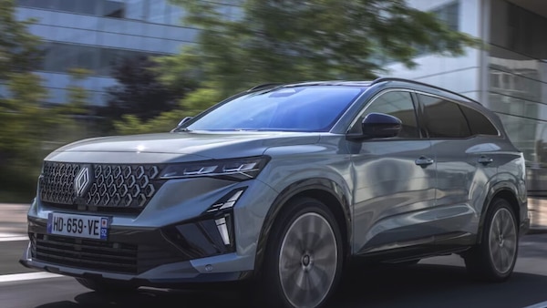 Renault Espace, ecco come va la nuova versione del Suv della Losagna