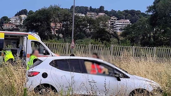 Malore alla guida, muore una donna a Pescara: tragedia in via della Bonifica