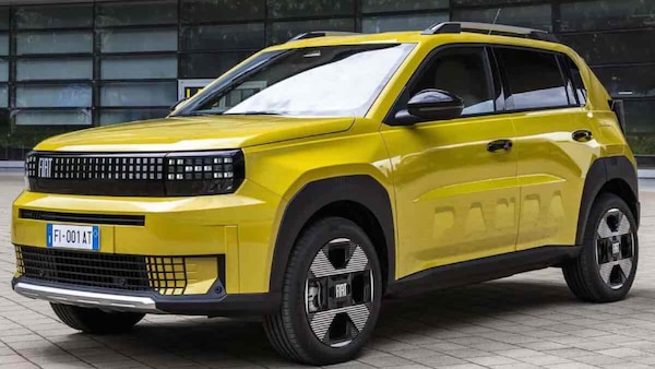 Auto più vendute in Italia metà 2025: Panda domina, Sandero e Avenger sul podio