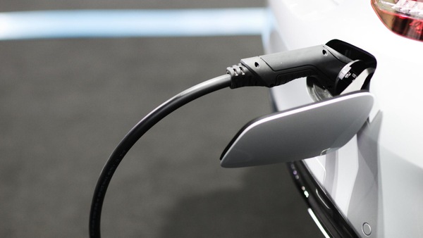 Federauto critica le ricerche sull’elettrico: “Serve trasparenza scientifica”