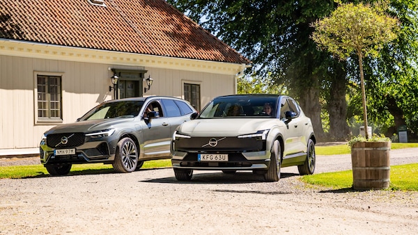 Volvo EX30 Cross Country e XC60 Plug-in, il test