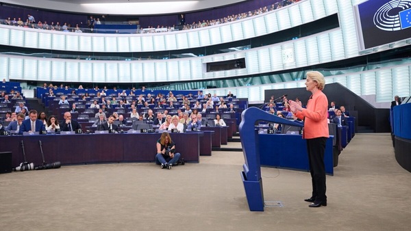 Dazi USA al 30%, Europa... C'è posta per te