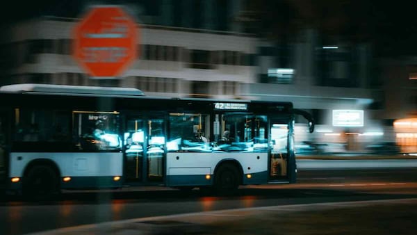 Milano accelera sui bus senza autista, ma servono norme e investimenti